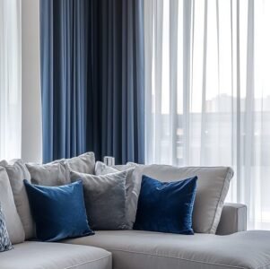 ستائر بلكونه | دليل اختيار أفضل الأنواع لبلكونتك 2 ستائر بلكونه مودرن