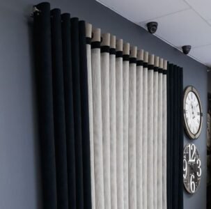 ستائر غرف نوم عرايس | دليلك لاختيار أفضل التصميمات العصرية 8 ستائر غرف نوم عرايس قصيرة